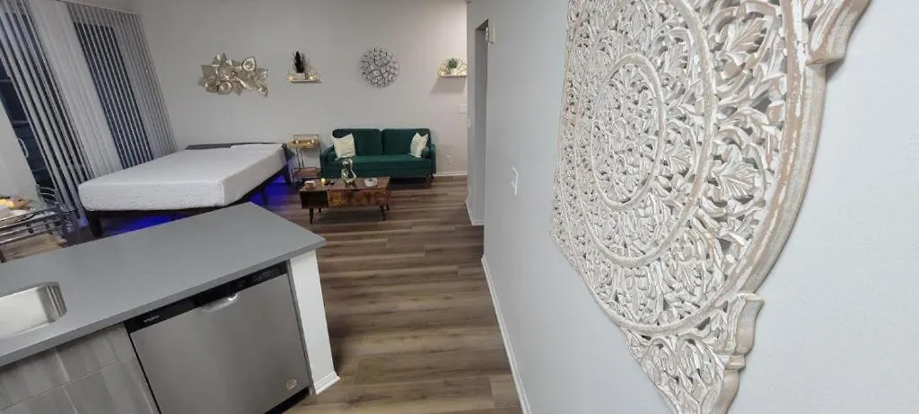 Apartment Elegant Suites In Mdr-Venice With Pool, Hottub & Gym Los Angeles United States
