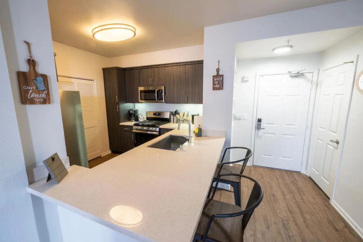 Elegant Suites In Mdr-Venice With Pool, Hottub & Gym Los Angeles United States